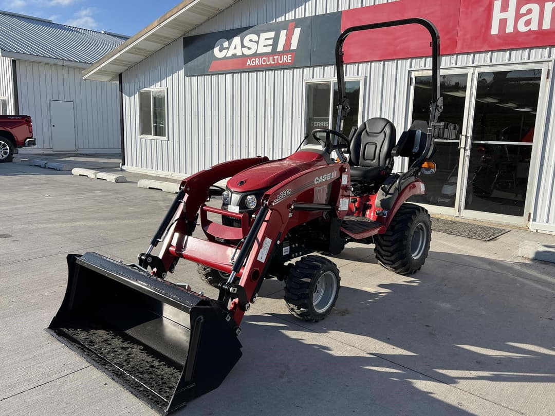 Image of Case IH Farmall 25SC Image 1