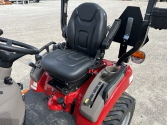 Image of Case IH Farmall 25SC equipment image 3