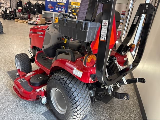 Image of Case IH Farmall 25SC equipment image 2