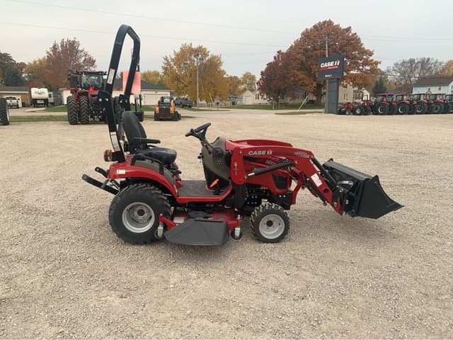 Image of Case IH Farmall 25SC equipment image 4