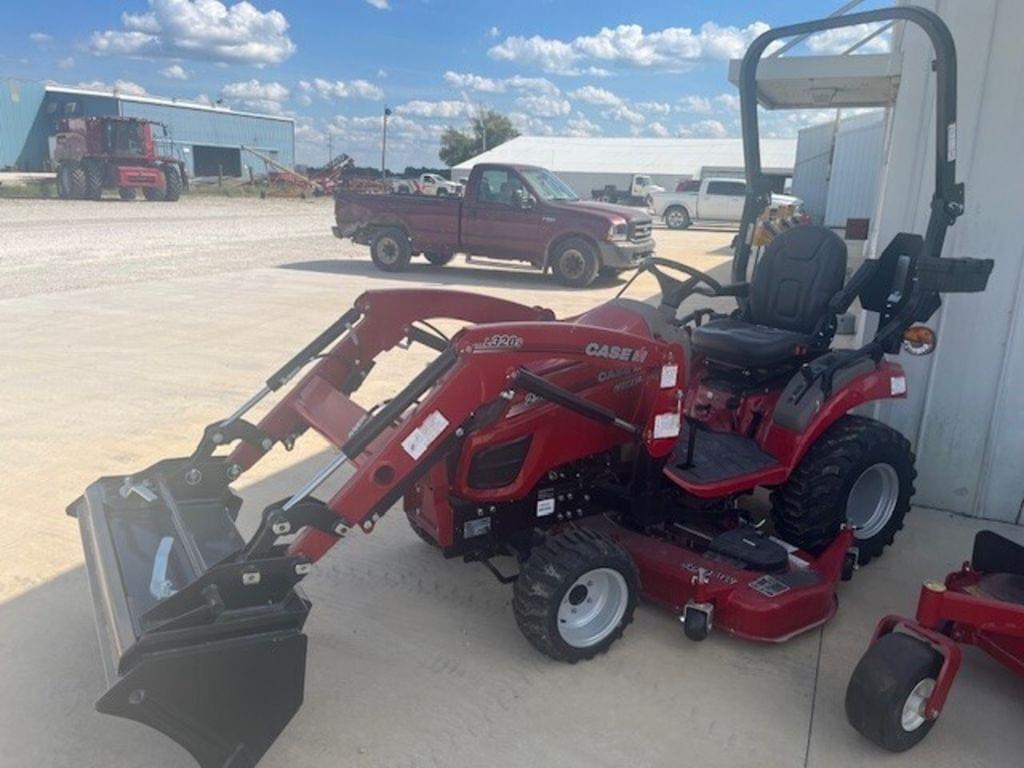 Image of Case IH Farmall 25SC Image 1