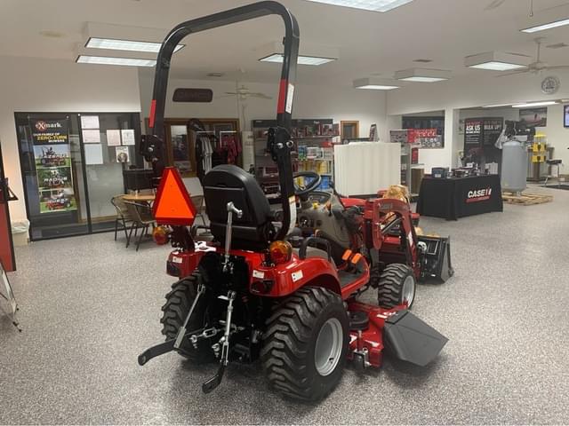 Image of Case IH Farmall 25SC equipment image 2