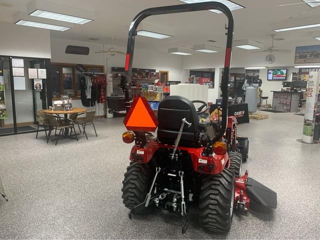 Image of Case IH Farmall 25SC equipment image 3