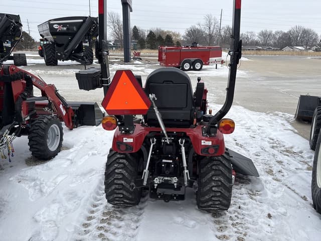 Image of Case IH Farmall 25SC equipment image 3