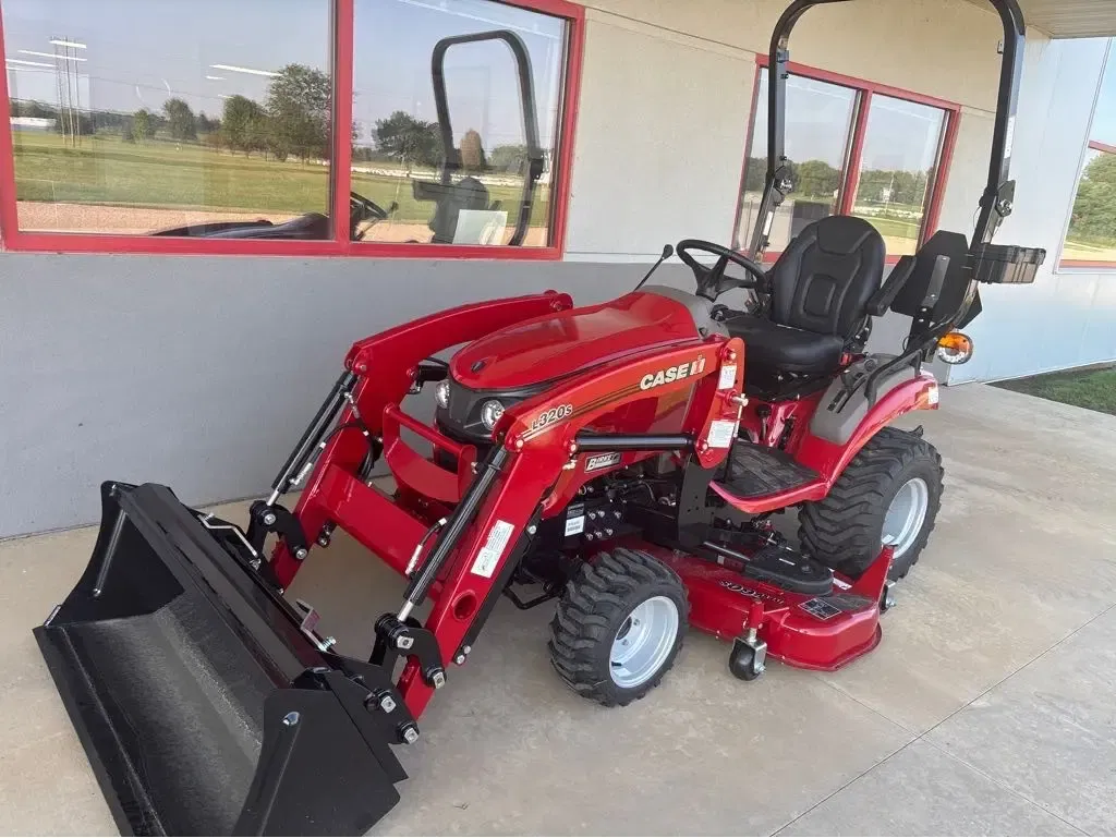 Main image Case IH Farmall 25SC