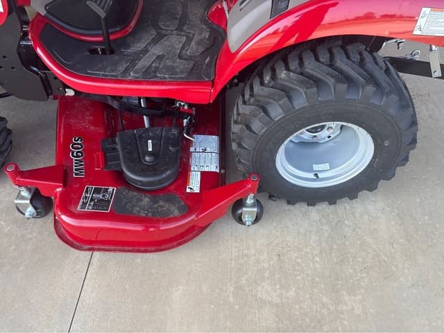 Image of Case IH Farmall 25SC equipment image 2