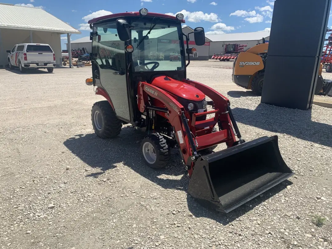 Image of Case IH Farmall 25SC Primary image
