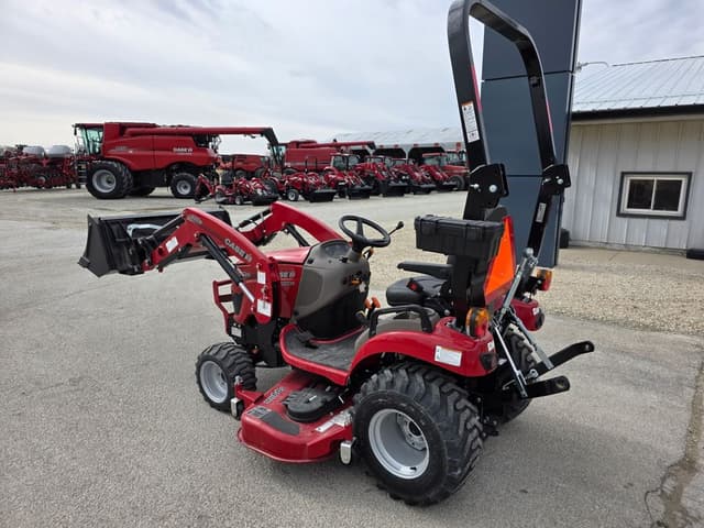 Image of Case IH Farmall 25SC equipment image 4