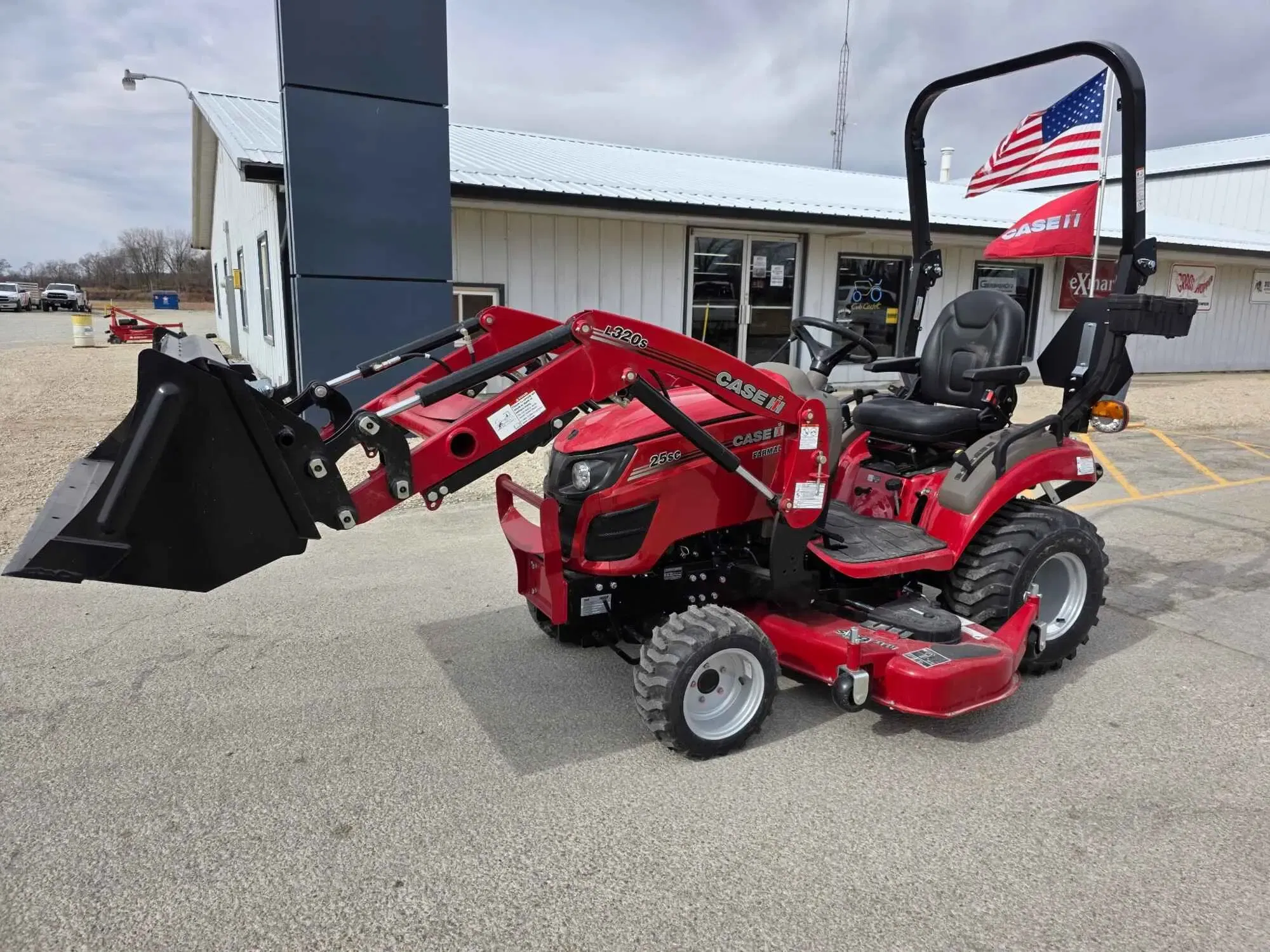 Main image Case IH Farmall 25SC