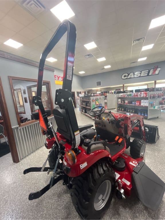 Image of Case IH Farmall 25SC equipment image 3