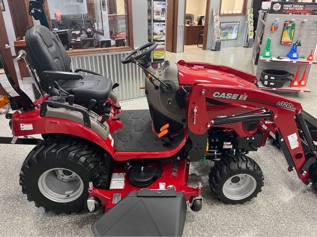 Image of Case IH Farmall 25SC equipment image 4