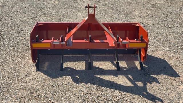 Image of Case IH Farmall 35A equipment image 3