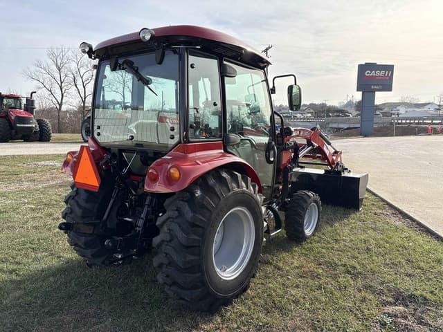Image of Case IH Farmall 40C equipment image 1