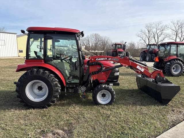 Image of Case IH Farmall 40C equipment image 2