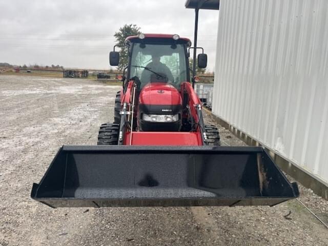 Image of Case IH Farmall 45C equipment image 4