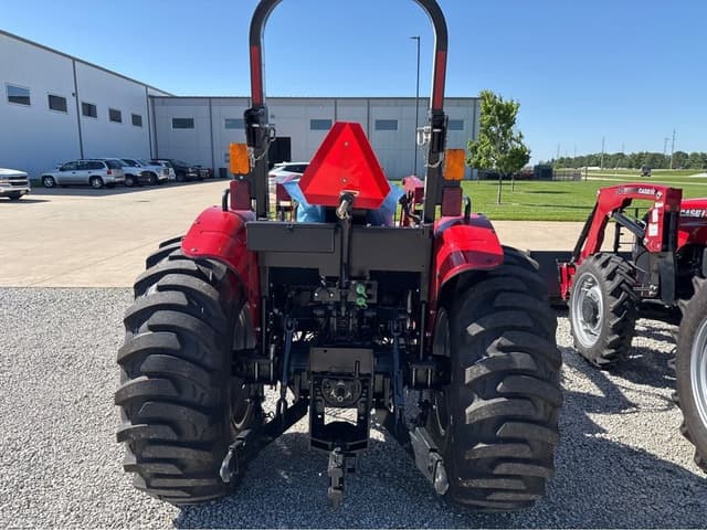 Image of Case IH Farmall 50A equipment image 2