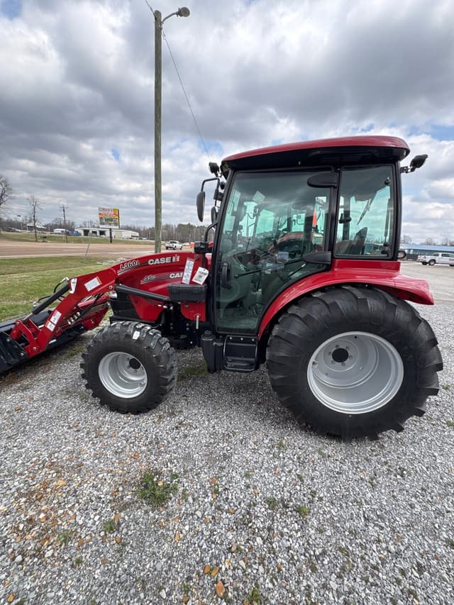Image of Case IH Farmall 55C equipment image 2