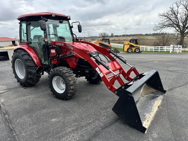 Image of Case IH Farmall 55C equipment image 1