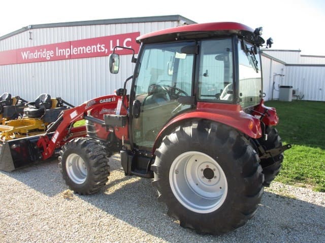Image of Case IH Farmall 55C equipment image 2