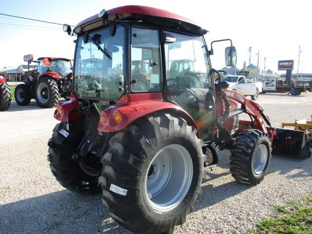 Image of Case IH Farmall 55C equipment image 3