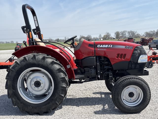 Image of Case IH Farmall 60A equipment image 1