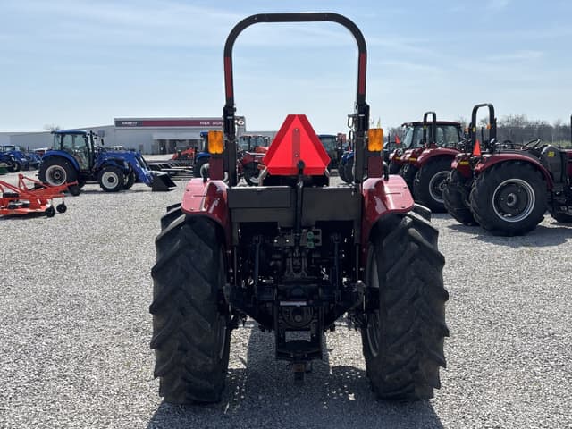 Image of Case IH Farmall 60A equipment image 3