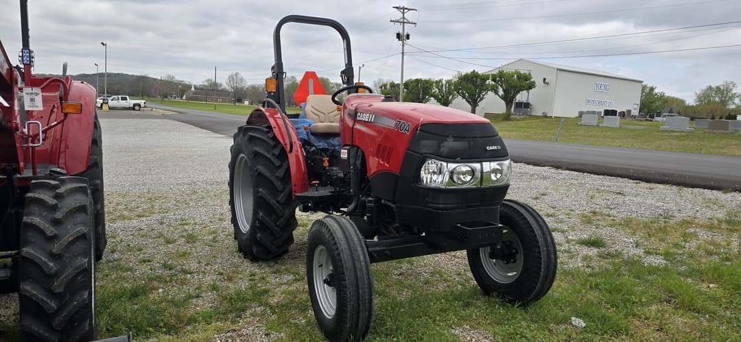 Image of Case IH Farmall 70A Primary image