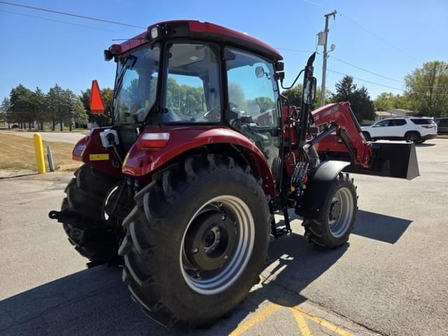 Image of Case IH Farmall 75C equipment image 4