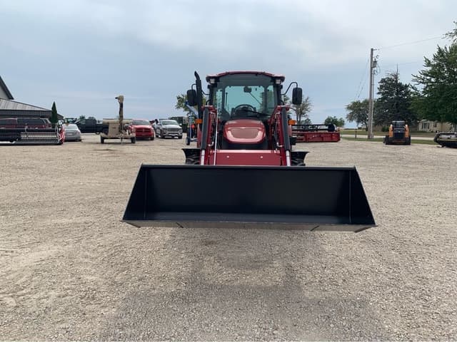 Image of Case IH Farmall 75C equipment image 1