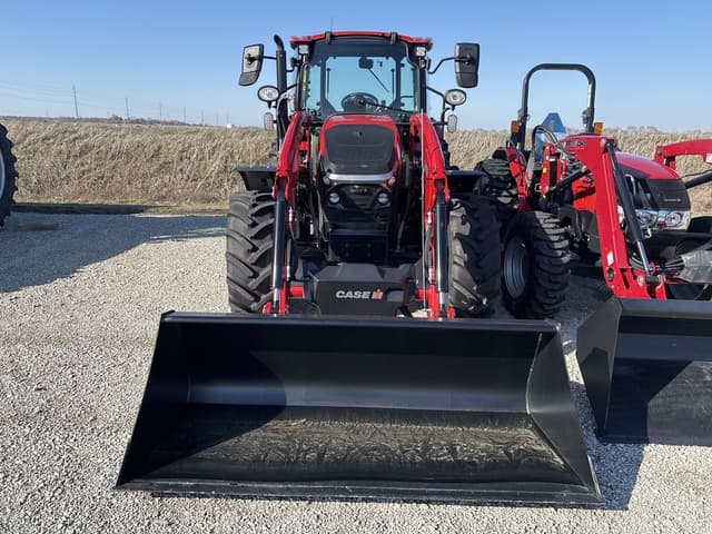 Image of Case IH Farmall 120C equipment image 1