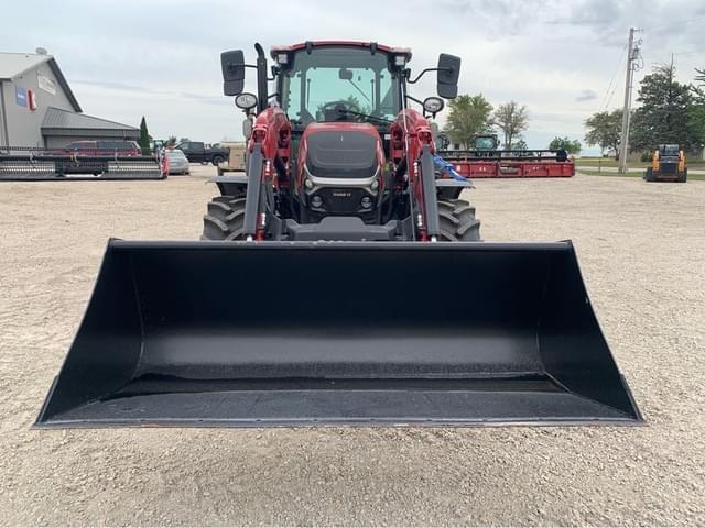 Image of Case IH Farmall 100C equipment image 1