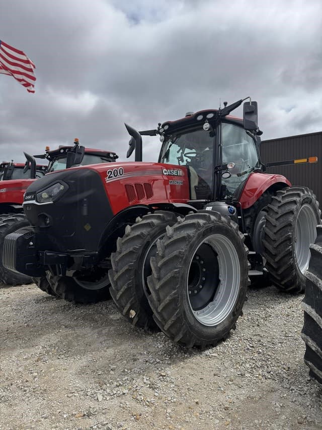 Image of Case IH Magnum 200 equipment image 1