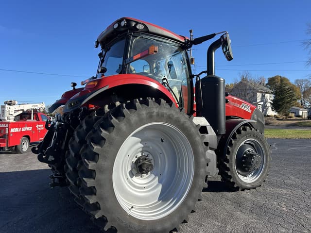Image of Case IH Magnum 265 equipment image 4