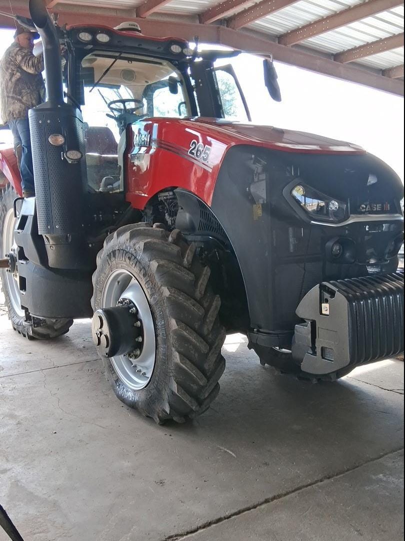 2025 Case IH Magnum 265 Equipment Image0