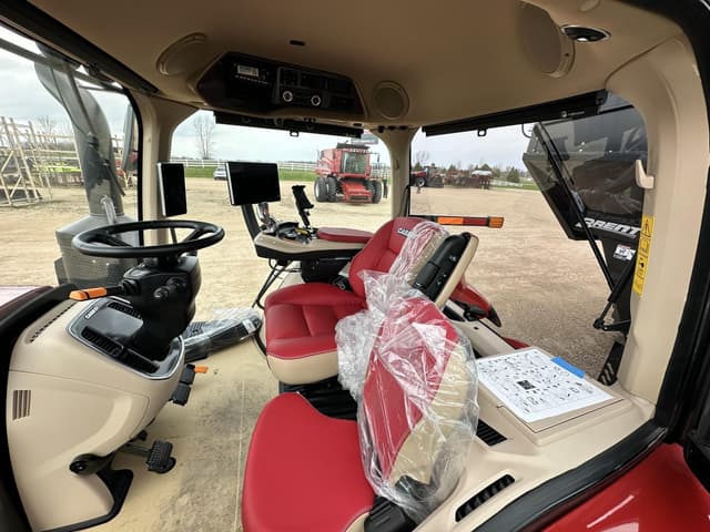 Image of Case IH Magnum 265 equipment image 4