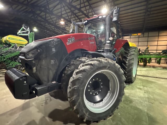 Image of Case IH Magnum 295 equipment image 3