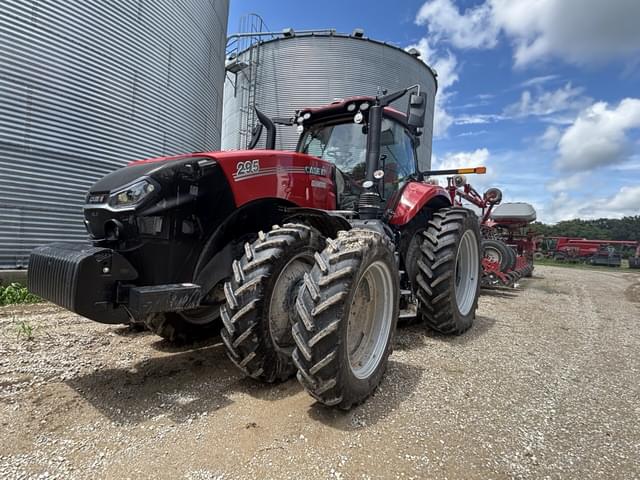 Image of Case IH Magnum 295 equipment image 4