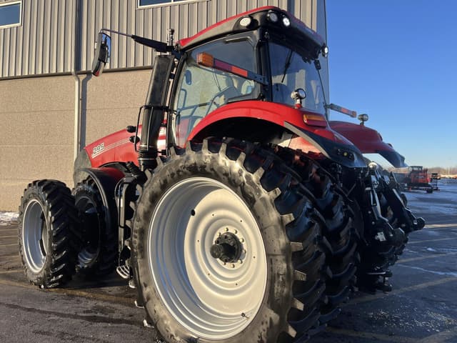 Image of Case IH Magnum 295 equipment image 4