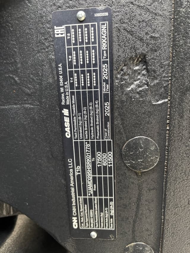 Image of Case IH Magnum 295 equipment image 4