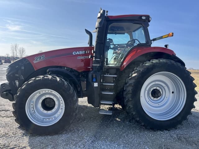 Image of Case IH Magnum 295 equipment image 1