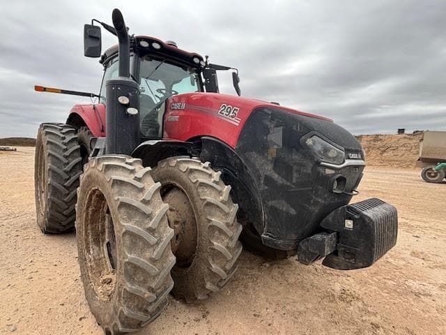 Image of Case IH Magnum 295 equipment image 1