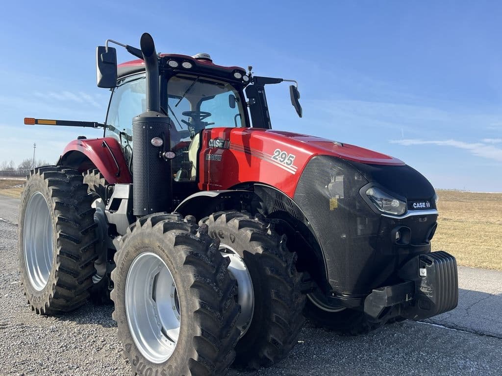 Image of Case IH Magnum 295 Primary image