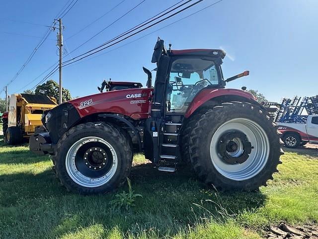 Image of Case IH Magnum 325 Primary image