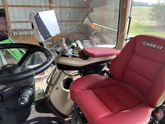Image of Case IH Magnum 325 equipment image 4