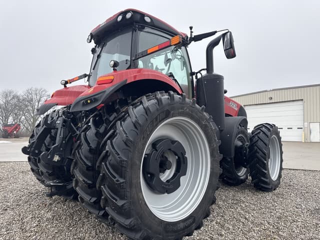 Image of Case IH Magnum 325 equipment image 2