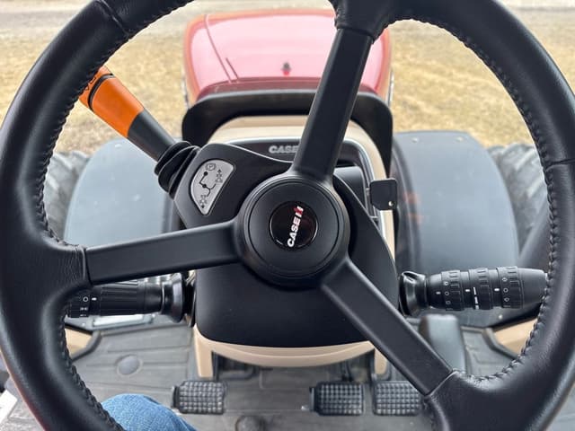 Image of Case IH Magnum 355 equipment image 4