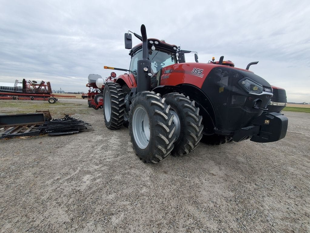 2025 Case IH Magnum 355 Equipment Image0