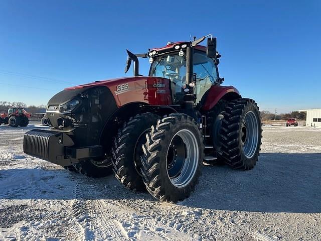 Image of Case IH Magnum 355 Primary image