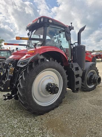 Image of Case IH Magnum 355 Image 1