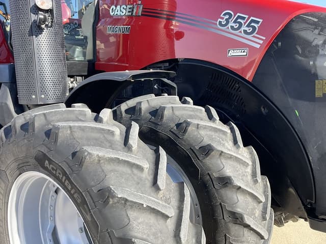 Image of Case IH Magnum 355 equipment image 2